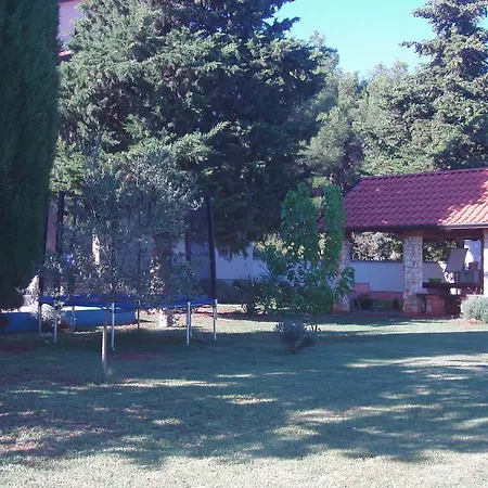 Laila Daire Novigrad Istria