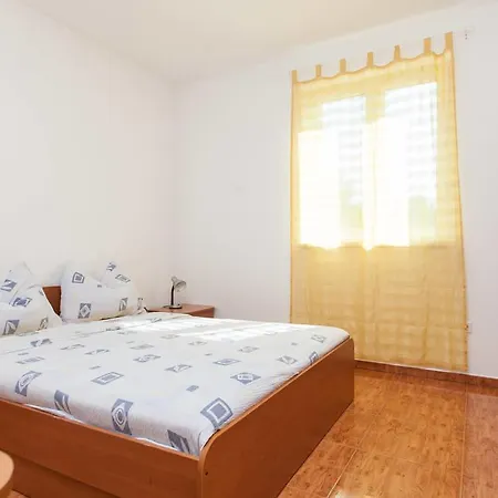 Laila Daire Novigrad Istria