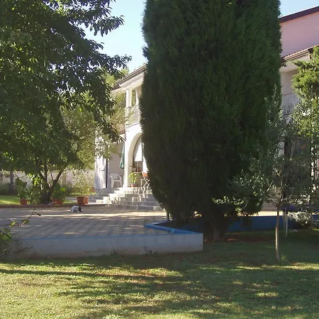 Laila Novigrad Istria